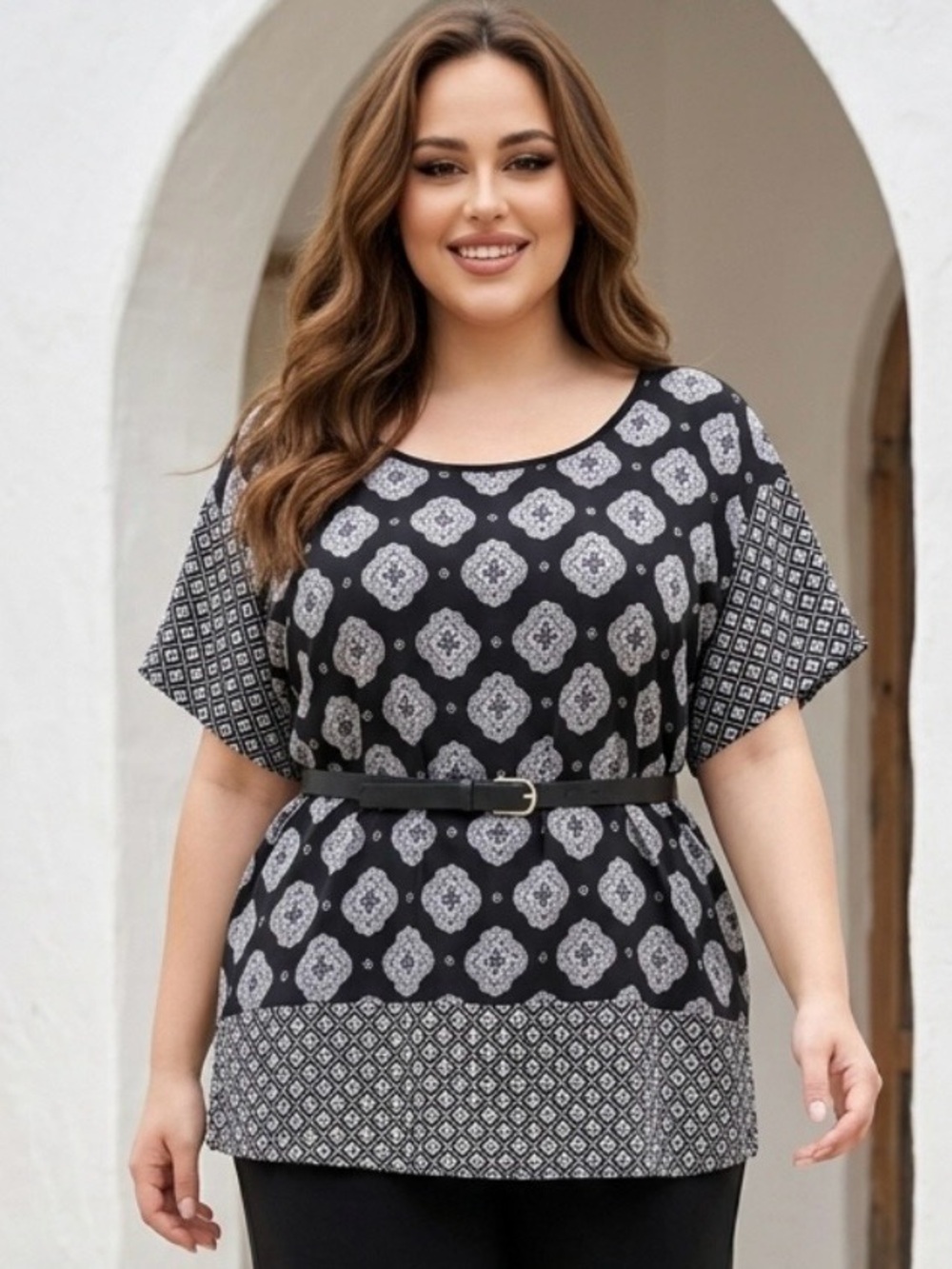 2 for $30 ✅ Plus Size Black and White Patterned Blouse